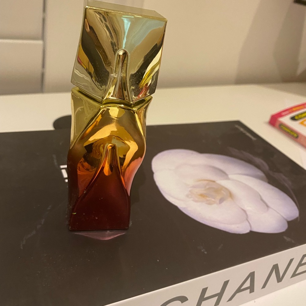 Christian Louboutin body oil(bikini)
